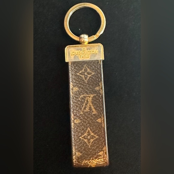 Louis Vuitton Keychain - Picture 8 of 13